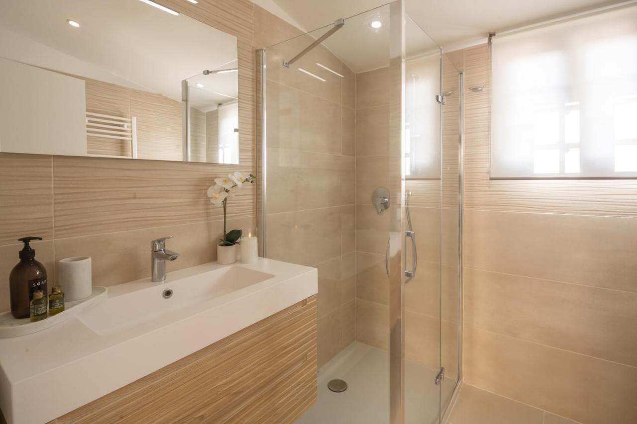 Sant'Aponal Cozy Apartment With Balcony R&R Venesia Bagian luar foto